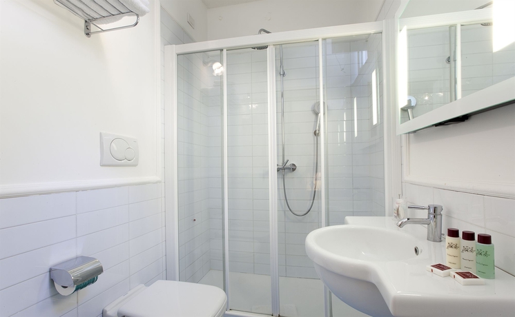 Imagen de la habitación del Hotel La Bougainville. Foto 14