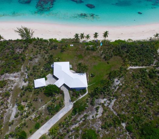 Imagen de los exteriores del Hotel La Bougainvillea and Villas. Foto 5