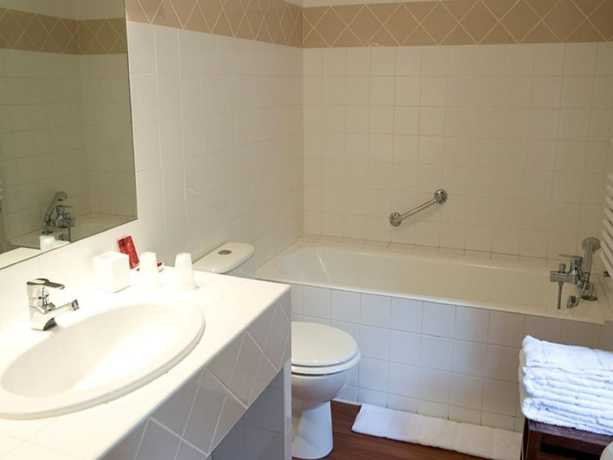 Imagen de la habitación del Hotel La Bougnate. Foto 5