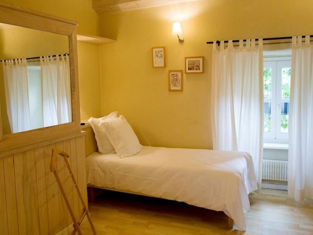 Imagen de la habitación del Hotel La Bougnate. Foto 12