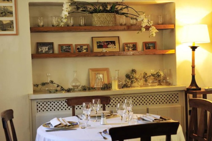 Imagen del bar/restaurante del Hotel La Bougnate. Foto 4
