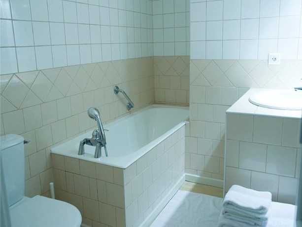 Imagen de la habitación del Hotel La Bougnate. Foto 15