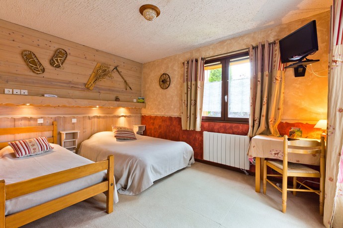 Imagen de la habitación del Hotel La Boule De Neige. Foto 14