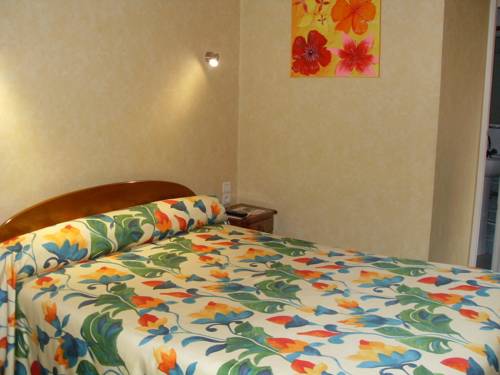 Imagen de la habitación del Hotel La Boule D'or. Foto 9