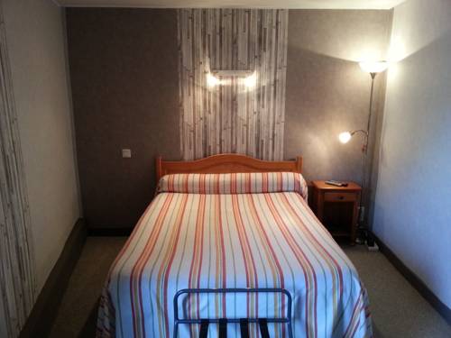 Imagen de la habitación del Hotel La Boule D'or. Foto 12