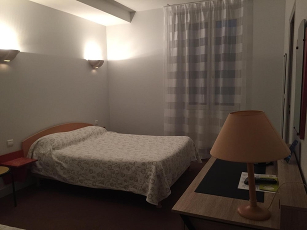 Imagen de la habitación del Hotel La Boule d\'Or. Foto 15