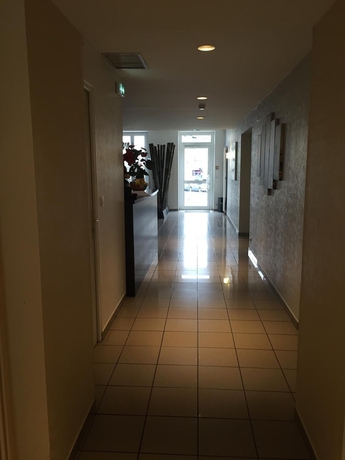 Imagen de los interiores del Hotel La Boule d\'Or. Foto 19