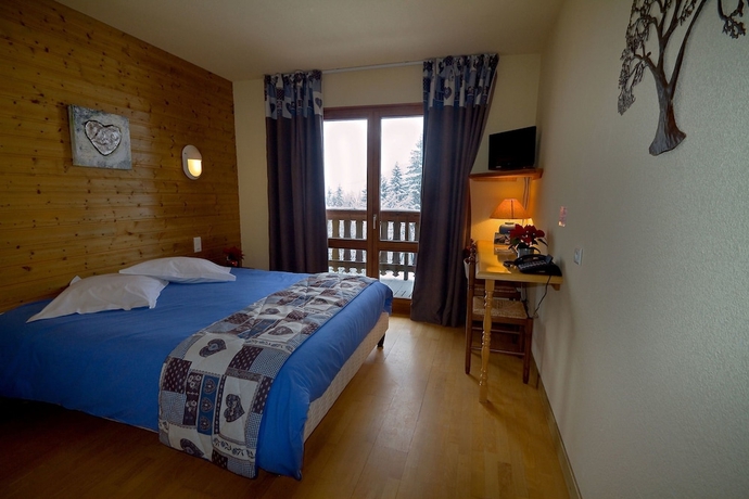 Imagen de la habitación del Hotel La Bouloie. Foto 4