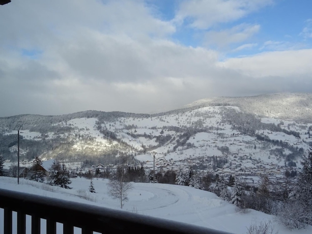 Imagen de la habitación del Hotel La Bouloie. Foto 13