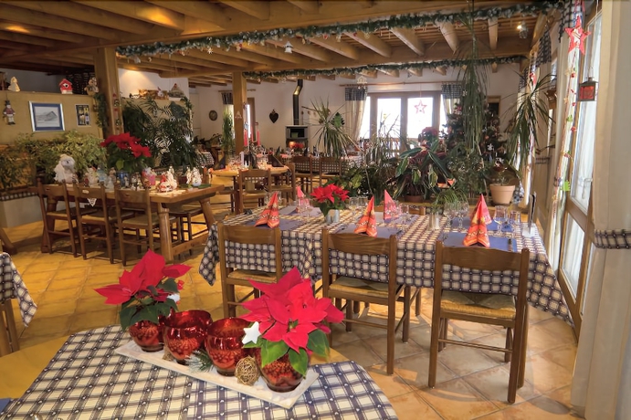 Imagen del bar/restaurante del Hotel La Bouloie. Foto 2