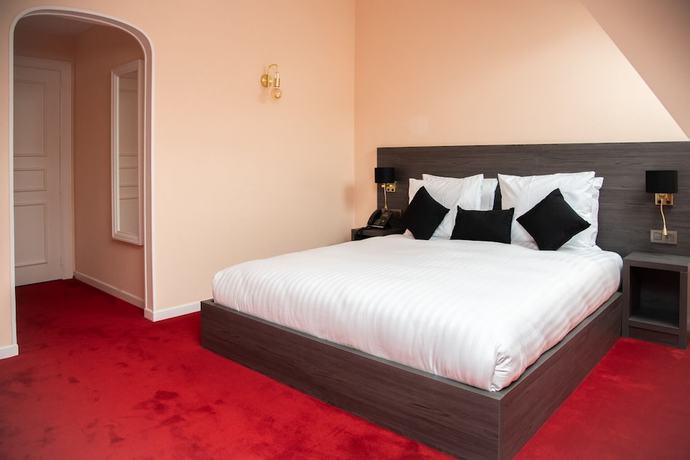 Imagen de la habitación del Hotel La Bourse. Foto 4