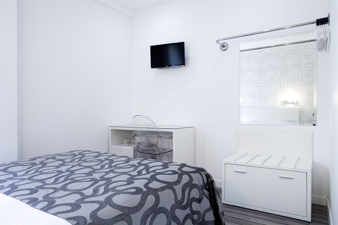 Imagen de la habitación del Hotel La Boutique Puerta Osario. Foto 8