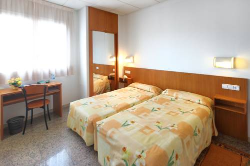 Imagen de la habitación del Hotel La Brasa De Riudarenes. Foto 4