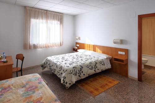 Imagen de la habitación del Hotel La Brasa De Riudarenes. Foto 6