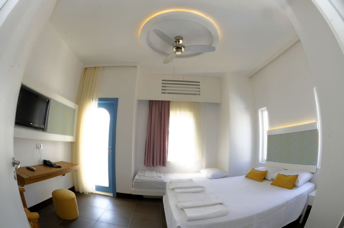 Imagen general del Hotel La Brezza Suite and. Foto 2