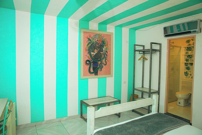 Imagen de la habitación del Hotel La Brisa Loca. Foto 15