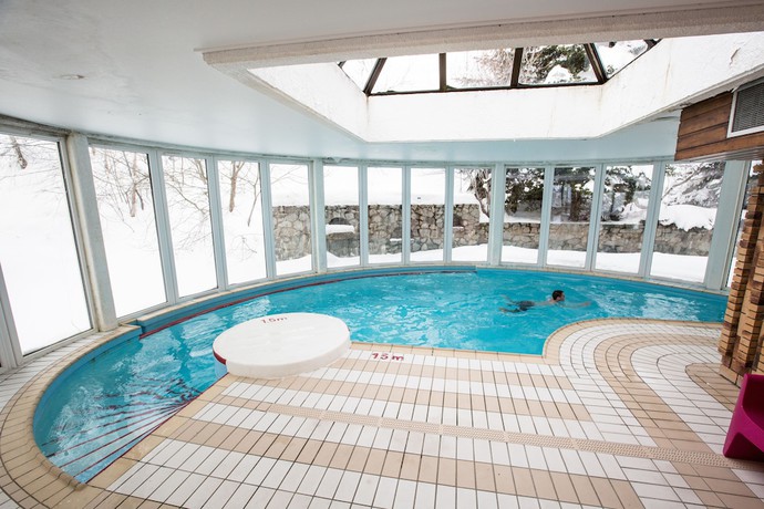 Imagen de la piscina del Hotel La Brunerie. Foto 18