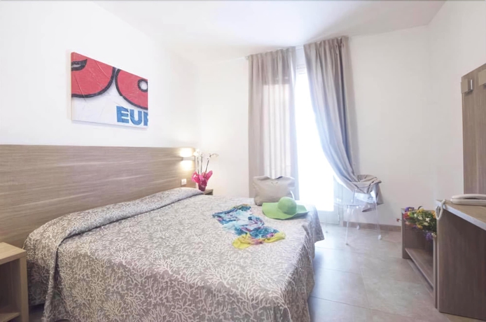 Imagen de la habitación del Hotel La Brunese. Foto 9