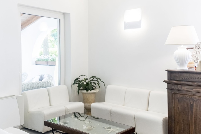 Imagen de los interiores del Hotel La Bussola, Marina di Massa. Foto 17
