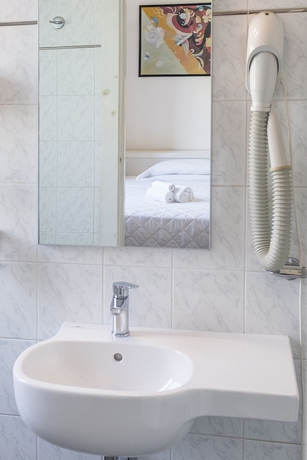 Imagen de la habitación del Hotel La Bussola, Marina di Massa. Foto 15