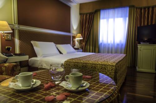 Imagen de la habitación del Hotel La Bussola, Novara. Foto 5