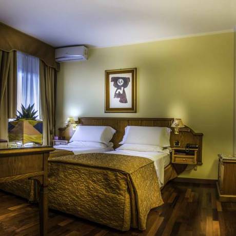 Imagen de la habitación del Hotel La Bussola, Novara. Foto 16