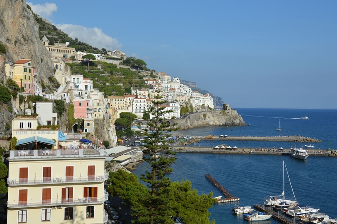 Imagen de los exteriores del Hotel La Bussola, Pogerola. Foto 9