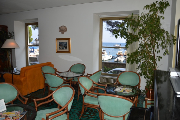 Imagen de los interiores del Hotel La Bussola, Pogerola. Foto 14