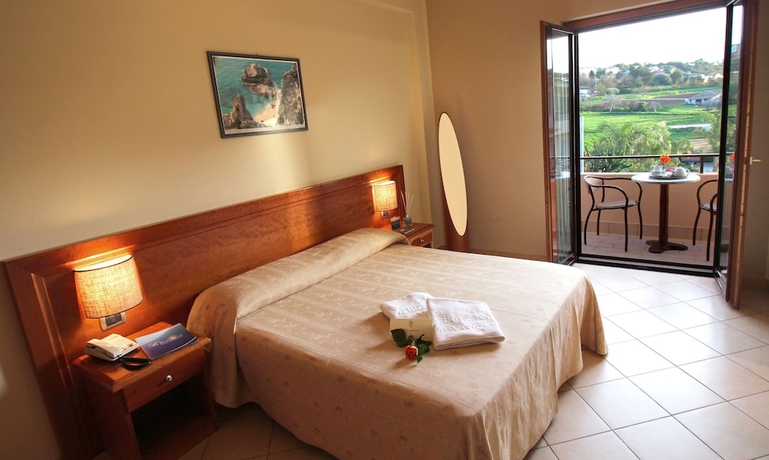 Imagen de la habitación del Hotel La Bussola Restaurant. Foto 5