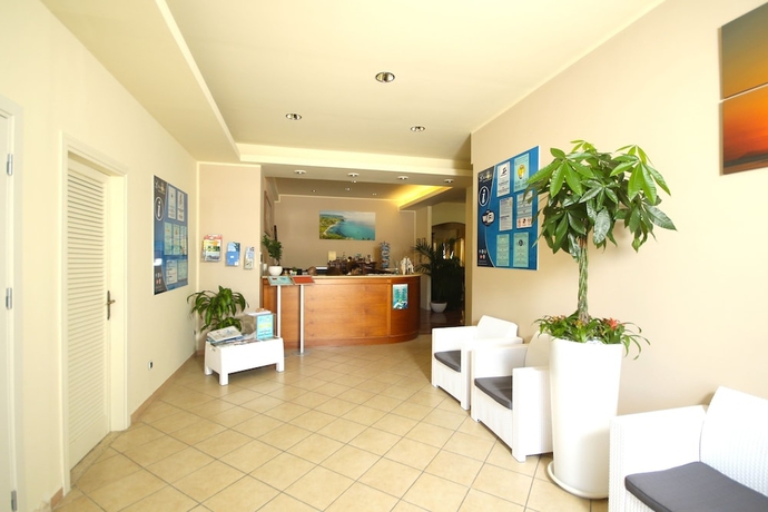 Imagen de los interiores del Hotel La Bussola Restaurant. Foto 18