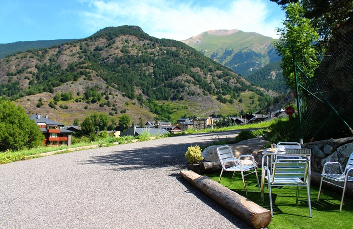 Imagen de los exteriores del Hotel La Cabana, Ordino. Foto 12