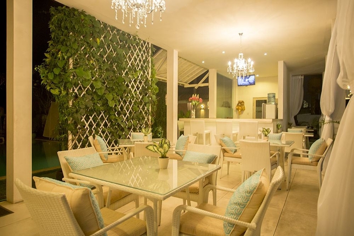 Imagen de los interiores del Hotel La Cabana and Villas. Foto 13
