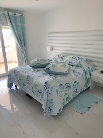 Imagen de la habitación del Hotel La Calanque. Foto 6