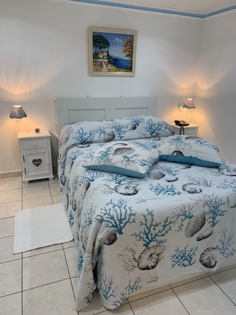 Imagen de la habitación del Hotel La Calanque. Foto 16