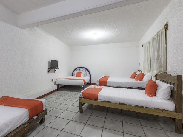 Imagen de la habitación del Hotel La Calenda. Foto 10