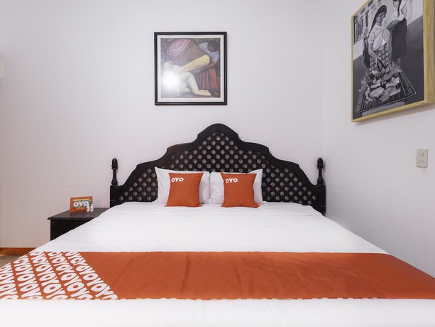 Imagen general del Hotel La Calenda. Foto 1