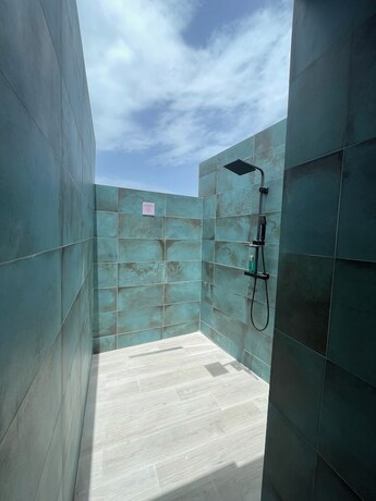 Imagen de la habitación del Hotel La Calma Poshtel. Foto 19