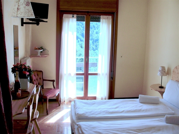 Imagen de la habitación del Hotel La Caminatha. Foto 4