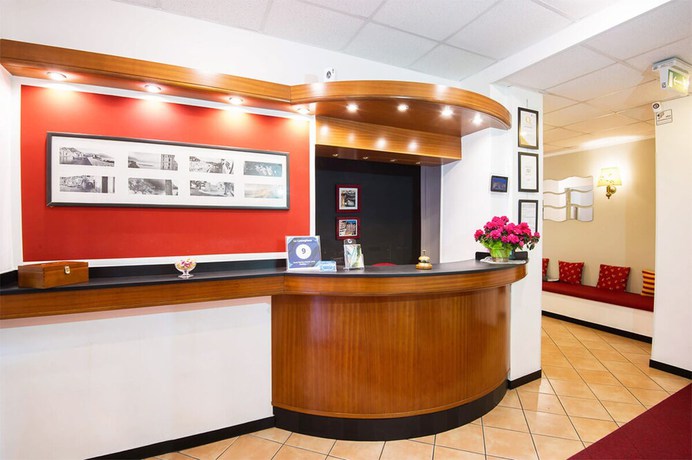 Imagen de los interiores del Hotel La Camogliese. Foto 18