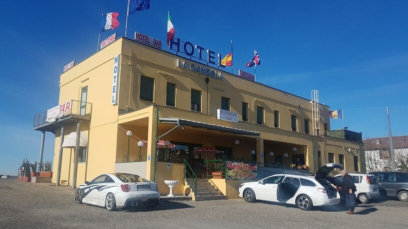 Imagen general del Hotel La Candela, Imola. Foto 8