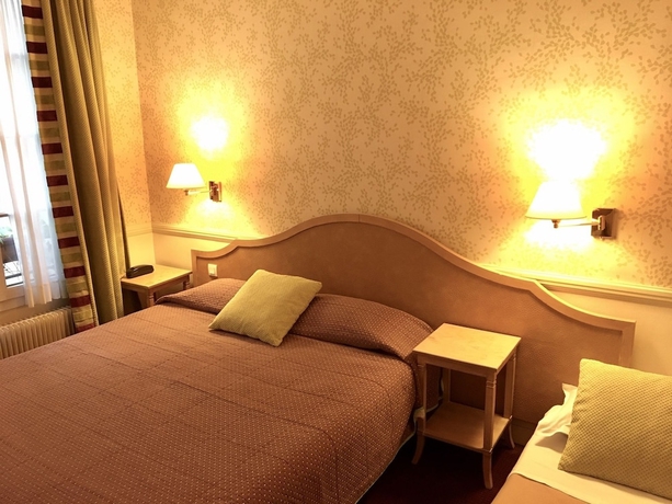 Imagen de la habitación del Hotel La Canop&eacute;e, Arco del Triunfo-El&iacute;seo. Foto 19