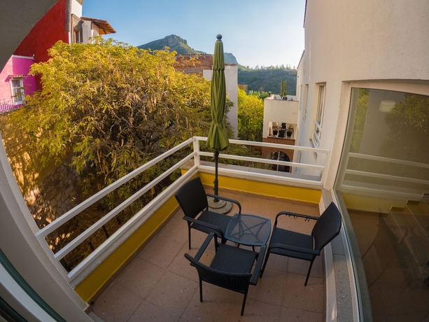 Imagen de la habitación del Hotel La Ca&ntilde;ada, Guanajuato. Foto 5