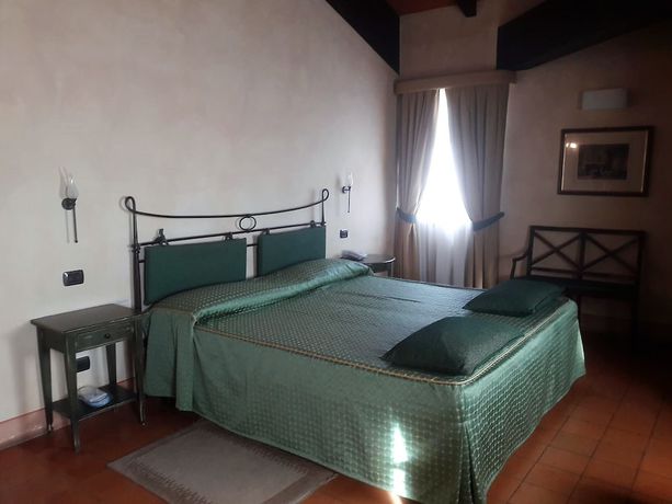 Imagen de la habitación del Hotel La Cantina Residence. Foto 2