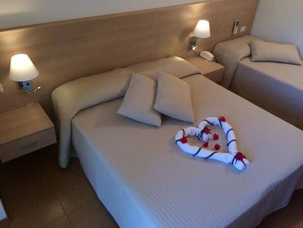 Imagen general del Hotel La Cantinella. Foto 2
