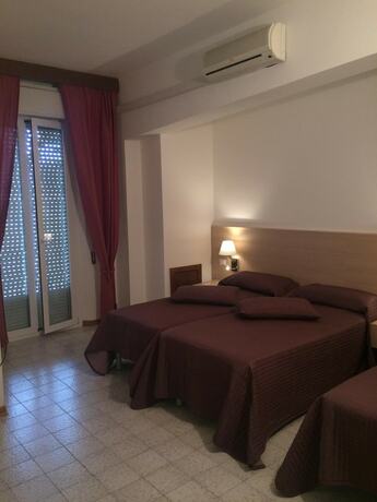Imagen general del Hotel La Cantinella. Foto 5