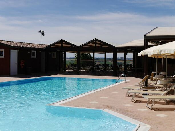 Imagen general del Hotel La Cantinella. Foto 16