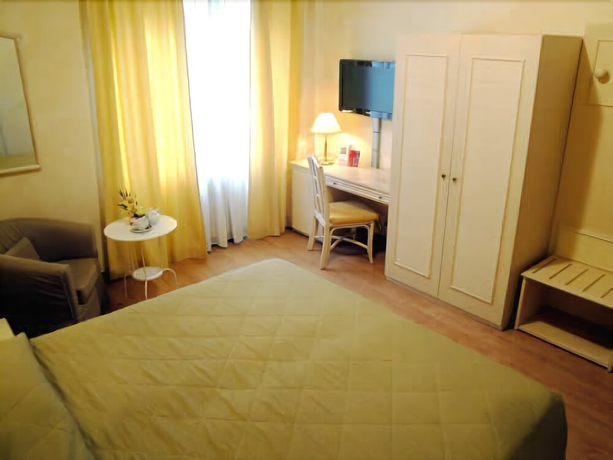 Imagen de la habitación del Hotel La Capannina, G&eacute;nova. Foto 9