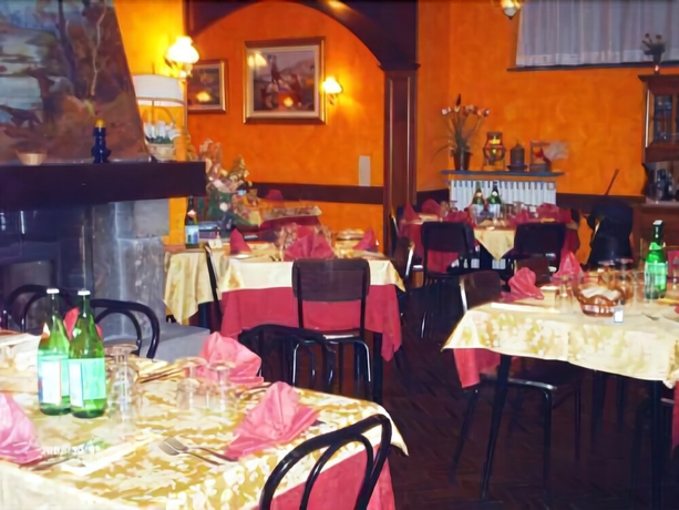 Imagen del bar/restaurante del Hotel La Capannina, Massino Visconti. Foto 3