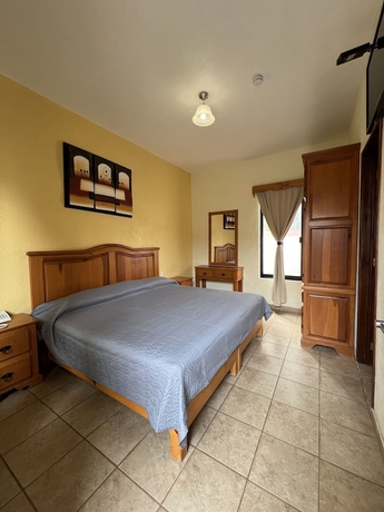 Imagen de la habitación del Hotel La Capilla Bernal. Foto 7