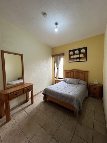 Imagen de la habitación del Hotel La Capilla Bernal. Foto 8